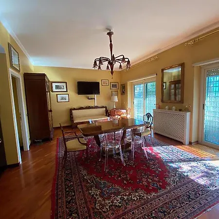 アパート Maggie House By Ghor *